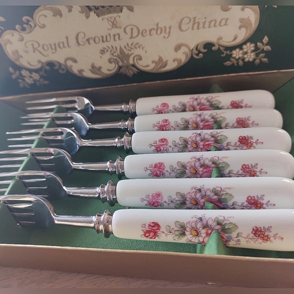 ROYAL CROWN DERBY | ELLIS SPRAY Boxed Set of 6 Dinner Forks | Vintage